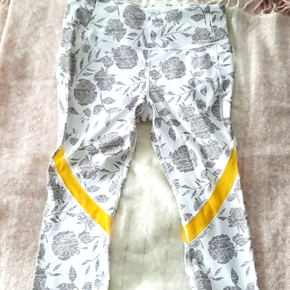 NWOT Calia crop legging
